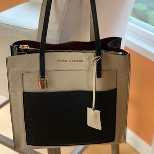 Marc Jacobs Grind Monochrome Grained Leather